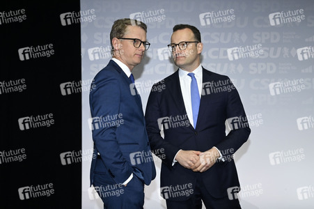 Unterzeichnung des Koalitionsvertrages zwischen CDU, CSU und SPD in Berlin