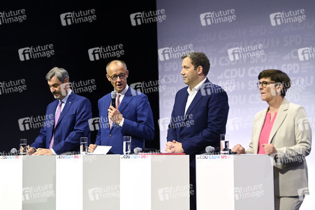 Unterzeichnung des Koalitionsvertrages zwischen CDU, CSU und SPD in Berlin