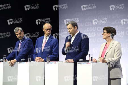 Unterzeichnung des Koalitionsvertrages zwischen CDU, CSU und SPD in Berlin