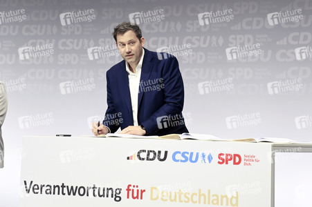 Unterzeichnung des Koalitionsvertrages zwischen CDU, CSU und SPD in Berlin