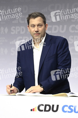 Unterzeichnung des Koalitionsvertrages zwischen CDU, CSU und SPD in Berlin