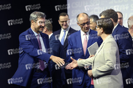 Unterzeichnung des Koalitionsvertrages zwischen CDU, CSU und SPD in Berlin