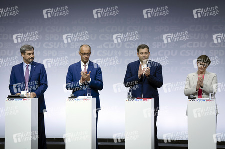 Unterzeichnung des Koalitionsvertrages zwischen CDU, CSU und SPD in Berlin