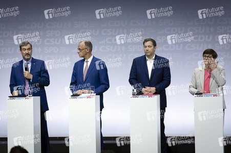 Unterzeichnung des Koalitionsvertrages zwischen CDU, CSU und SPD in Berlin