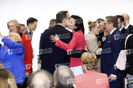 Unterzeichnung des Koalitionsvertrages zwischen CDU, CSU und SPD in Berlin