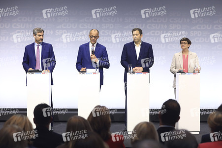 Unterzeichnung des Koalitionsvertrages zwischen CDU, CSU und SPD in Berlin