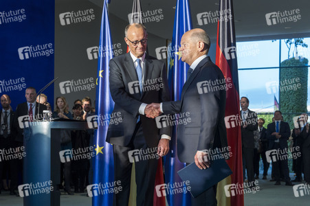 Amtsübergabe im Bundeskanzleramt in Berlin