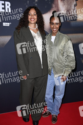 Serienpremiere 'Max & Joy - Komm näher' in Berlin