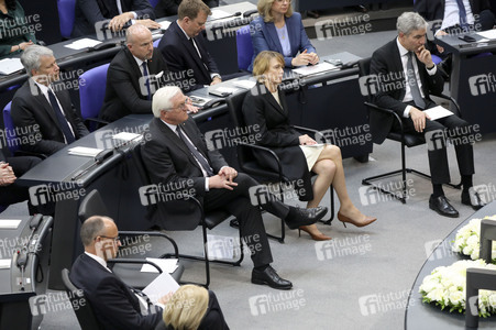 Gedenkstunde im Bundestag zum 80. Jahrestag des Endes des Zweiten Weltkrieges in Berlin
