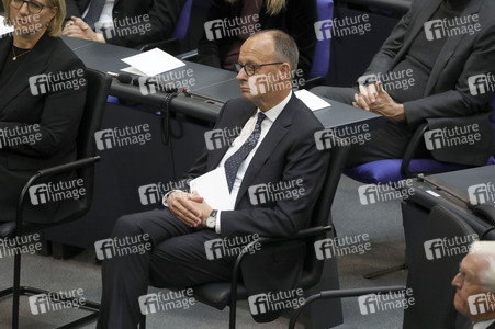 Gedenkstunde im Bundestag zum 80. Jahrestag des Endes des Zweiten Weltkrieges in Berlin