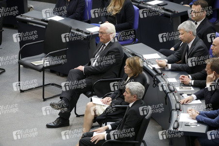 Gedenkstunde im Bundestag zum 80. Jahrestag des Endes des Zweiten Weltkrieges in Berlin