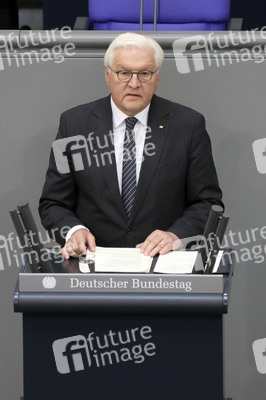 Gedenkstunde im Bundestag zum 80. Jahrestag des Endes des Zweiten Weltkrieges in Berlin