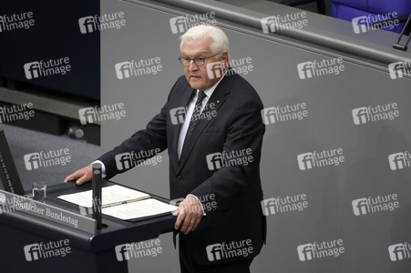 Gedenkstunde im Bundestag zum 80. Jahrestag des Endes des Zweiten Weltkrieges in Berlin