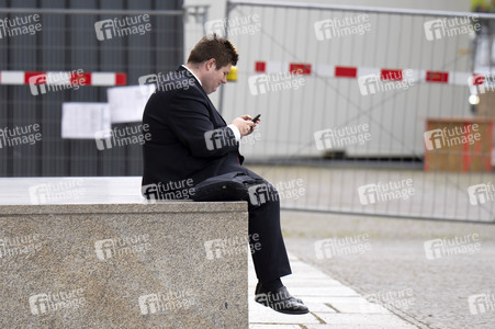 Gedenkstunde im Bundestag zum 80. Jahrestag des Endes des Zweiten Weltkrieges in Berlin