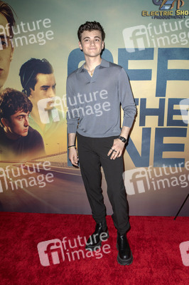 Filmpremiere 'Off the Line' in Los Angeles