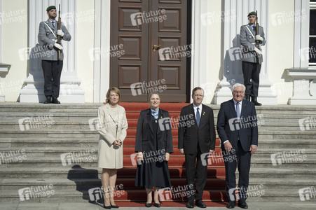 Begrüßung des israelischen Staatspräsidenten in Berlin