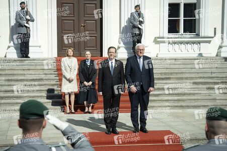 Begrüßung des israelischen Staatspräsidenten in Berlin