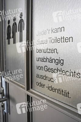 Symbolfoto genderneutrale Toiletten