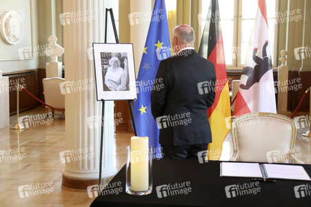 Kondolenzbuch für Margot Friedländer in Berlin