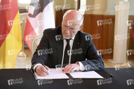 Kondolenzbuch für Margot Friedländer in Berlin