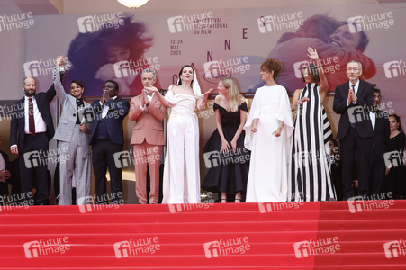 Festivaleröffnung mit Filmpremiere 'Partir un jour', Cannes Film Festival 2025