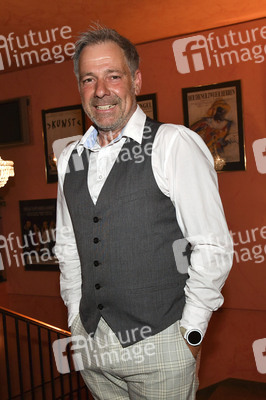 Theaterpremiere 'Nein zum Geld' in München