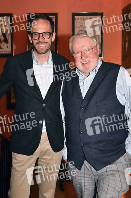 Theaterpremiere 'Nein zum Geld' in München