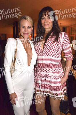 Theaterpremiere 'Nein zum Geld' in München