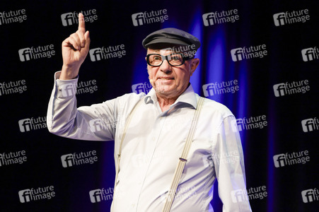 Auftritt von Herbert Knebels Affentheater in Köln