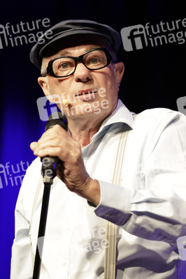 Auftritt von Herbert Knebels Affentheater in Köln