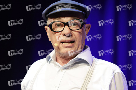 Auftritt von Herbert Knebels Affentheater in Köln