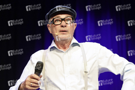 Auftritt von Herbert Knebels Affentheater in Köln