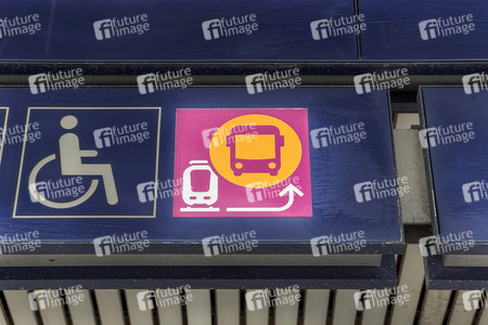 Symbolfoto Schienen-Ersatzverkehr