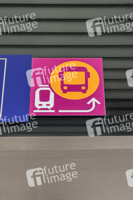 Symbolfoto Schienen-Ersatzverkehr