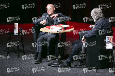 Podiumsgespräch mit Gregor Gysi und Hans-Dieter Schütt in Bautzen