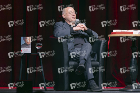 Podiumsgespräch mit Gregor Gysi und Hans-Dieter Schütt in Bautzen
