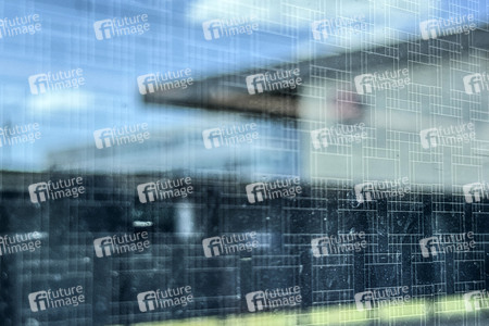 Symbolfoto Mobilfunkempfang im Zug