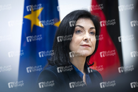 Pressestatement von Katherina Reiche und Teresa Ribera in Berlin