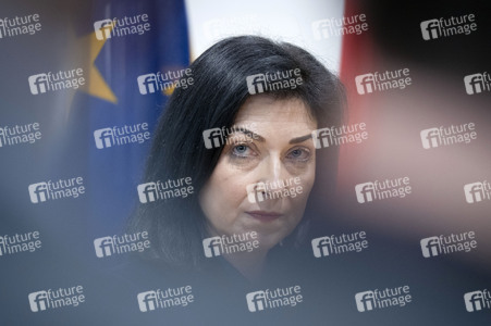 Pressestatement von Katherina Reiche und Teresa Ribera in Berlin