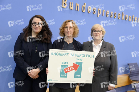 Bundespressekonferenz 'Jahresstatistik 2024 zu Gewalt' in Berlin