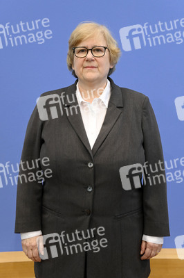 Bundespressekonferenz 'Jahresstatistik 2024 zu Gewalt' in Berlin