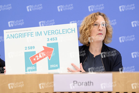 Bundespressekonferenz 'Jahresstatistik 2024 zu Gewalt' in Berlin