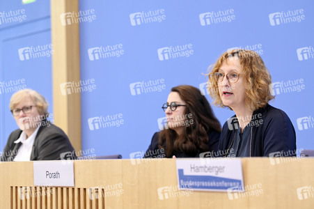 Bundespressekonferenz 'Jahresstatistik 2024 zu Gewalt' in Berlin