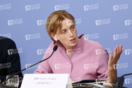 Pressekonferenz Jahresbericht 2024 von jugendschutz.net in Berlin