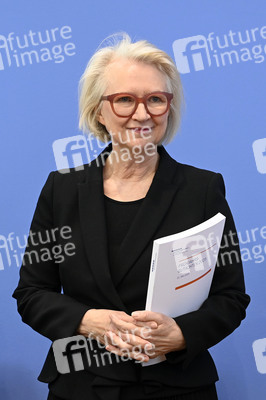 Bundespressekonferenz zur Vorstellung des Frühjahrsgutachten 2025 in Berlin