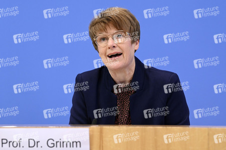 Bundespressekonferenz zur Vorstellung des Frühjahrsgutachten 2025 in Berlin