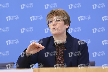 Bundespressekonferenz zur Vorstellung des Frühjahrsgutachten 2025 in Berlin