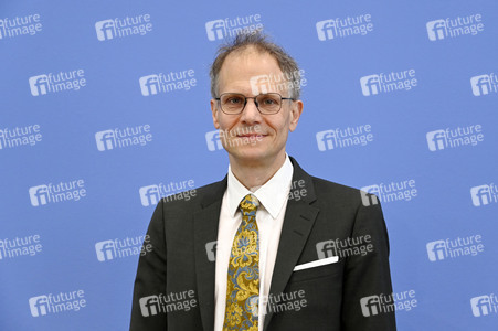 Bundespressekonferenz Vorstellung Gutachten Arzneimittel in Berlin