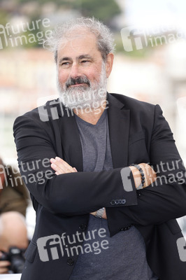 Photocall 'L'homme qui a vu l'ours qui a vu l'homme', Cannes Film Festival 2025