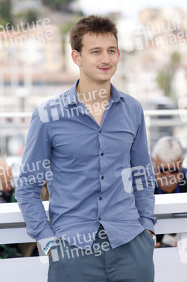 Photocall 'L'homme qui a vu l'ours qui a vu l'homme', Cannes Film Festival 2025